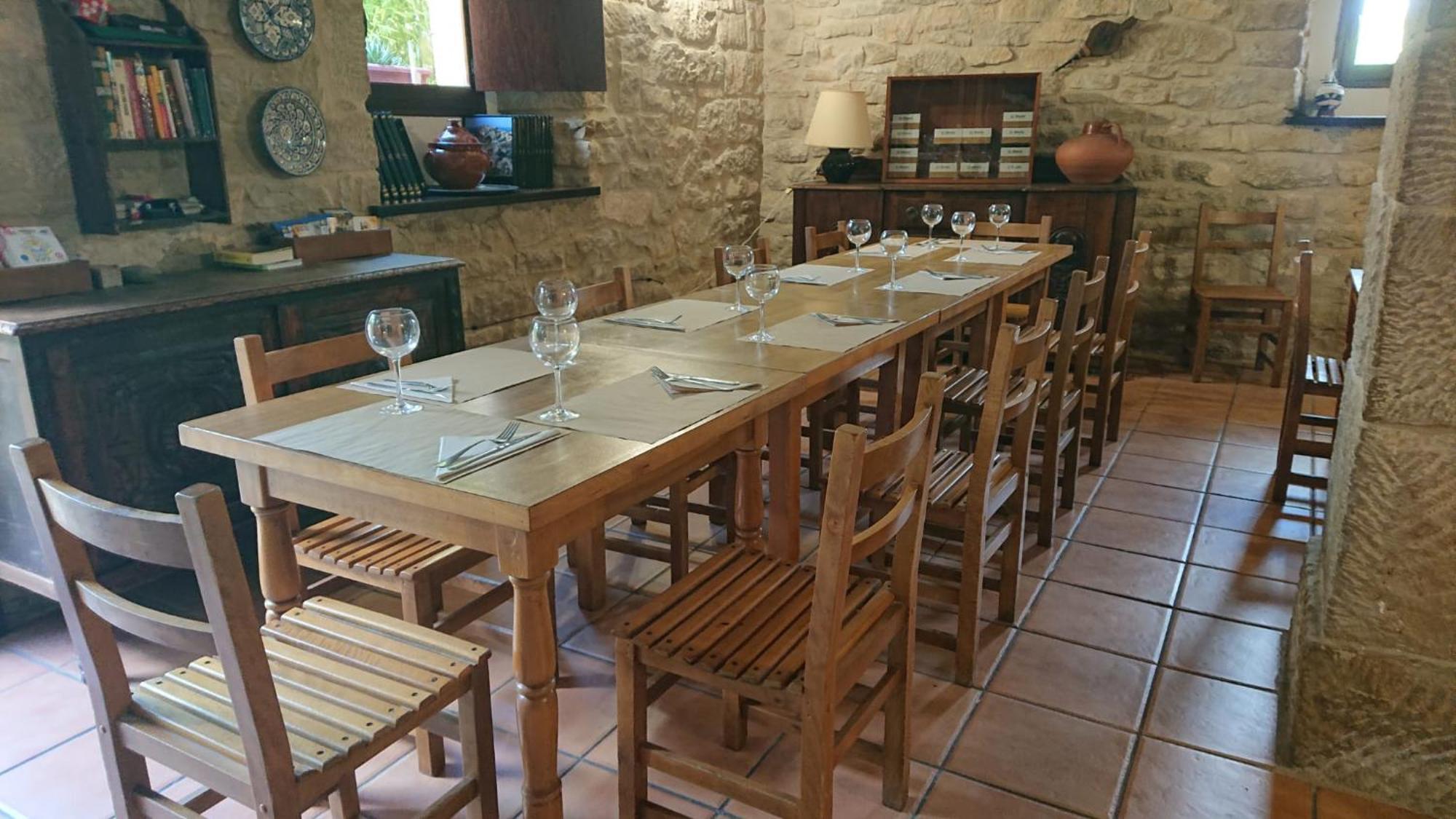 Albergue Sansol - El Oasis Del Camino Frances - Exclusivo Para Peregrinos Екстериор снимка